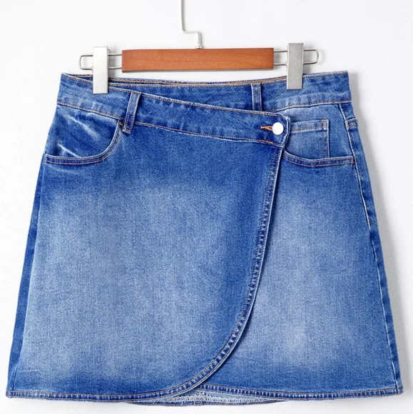 Cross the Line Denim Skirt - Picture 3 of 9